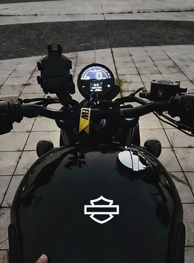 哈雷头盔贴纸小号logo贴花复古摩托车贴纸哈雷标志不留胶镂刻贴纸