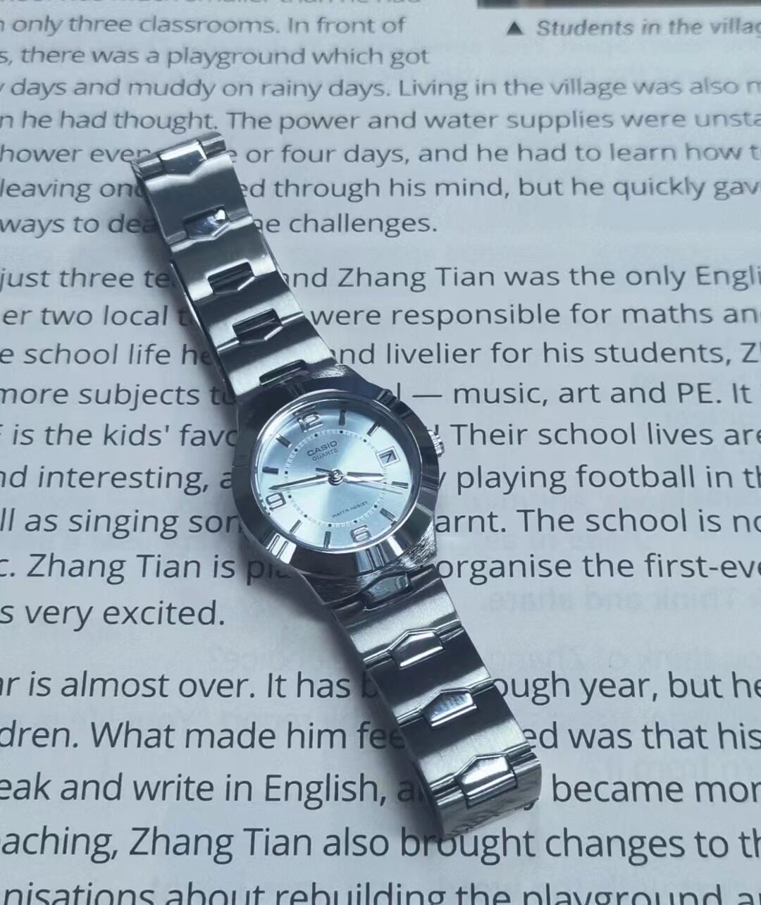 卡西欧CASIO樱花手表女士时尚小巧钢带简约石英女表LTP-1241D-2A