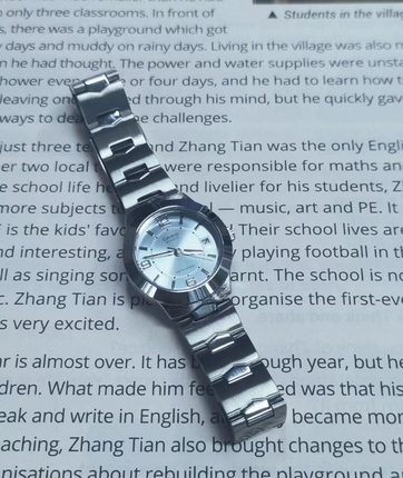 卡西欧CASIO樱花手表女士时尚小巧钢带简约石英女表LTP-1241D-2A