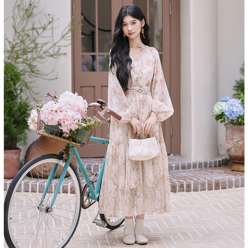 女装2026纯秋季十三行新款碎花雪纺连衣裙荷叶边v领收腰蛋糕长裙