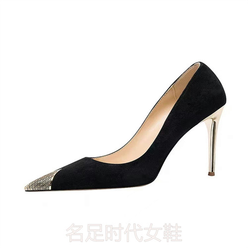御姐黑色高跟鞋时髦车展拼接细跟大码女鞋41一43加肥加宽