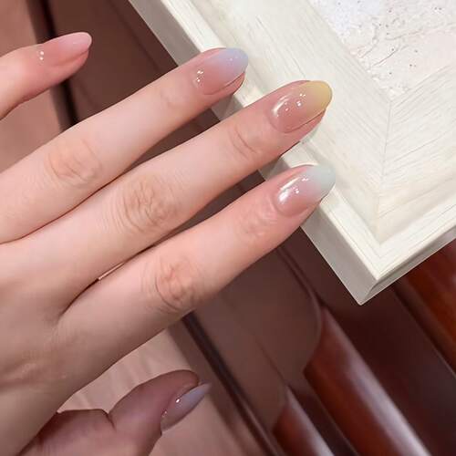 彩虹渐变猫眼穿戴甲清透显白