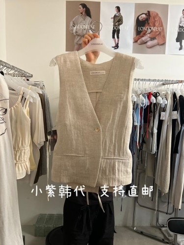 LONDON FLA-T韩国东大门代购26春夏女装新款纯色V领系扣马甲背心