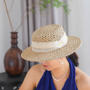 春夏 2025新款草帽时尚优雅真丝麻织带天然海草镂空平顶法式帽女