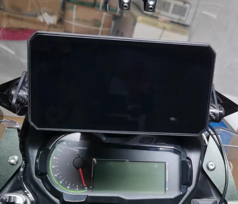 适用突破者M2摩托车行车记录仪钢化膜防爆膜护眼膜屏幕保护膜软膜防刮高清膜