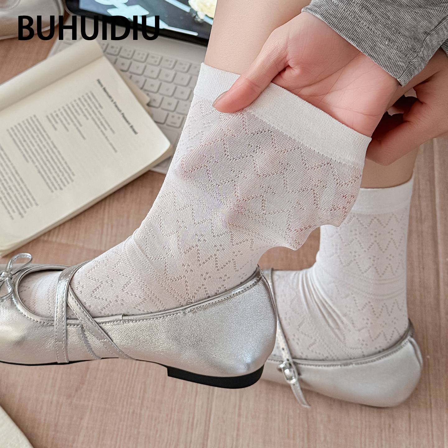 不会丢的袜子镂空透气中筒夏薄款女白色桑蚕丝2026新款爆款堆堆袜