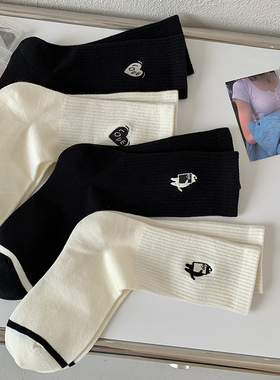 不会丢的袜子 黑白色刺绣卡通中筒袜女ins小众潮袜街头运动长袜棉