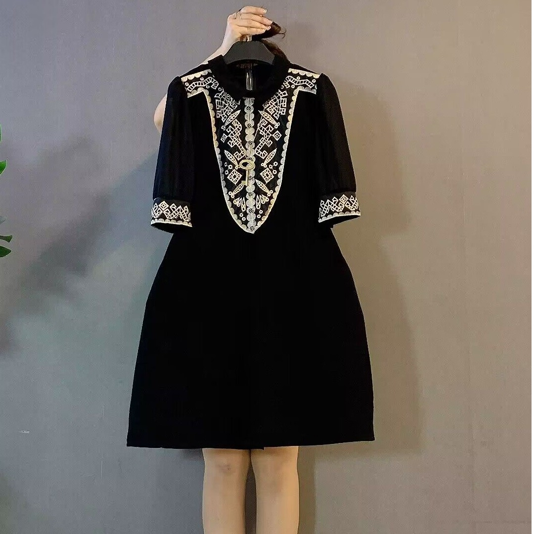 大码女装黑色高档连衣裙2023新款夏季气质宽松显瘦洋气遮肉裙子女,女装/女士精品,大码连衣裙,淘宝优惠券,粉丝福利购,淘宝优惠卷