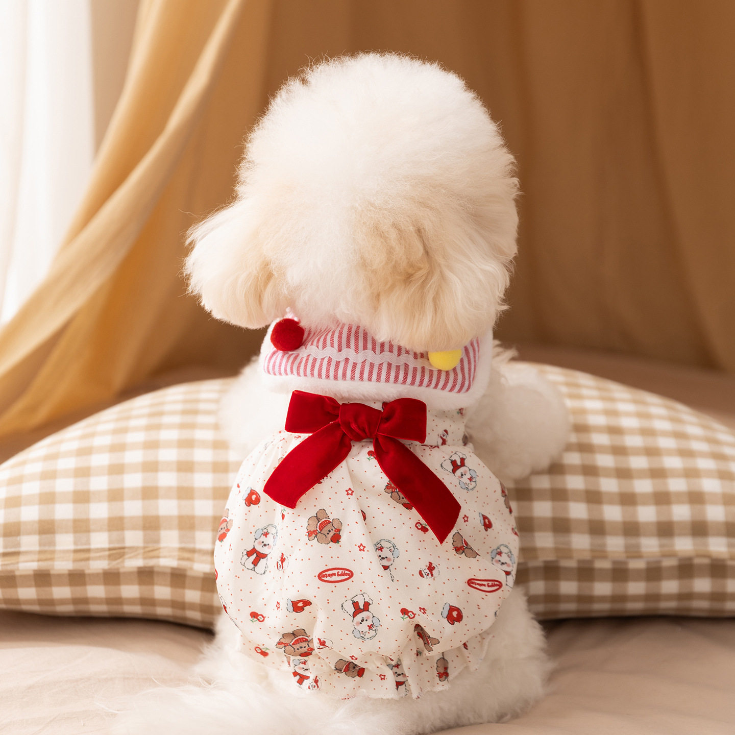 秋冬季宠物衣服可爱大蝴蝶结满印翻领冬裙小型犬比熊泰迪狗狗衣服
