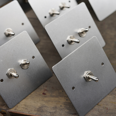 不锈钢拨杆开关暗装明装开关插座套装二三插五孔插座中古复古面板