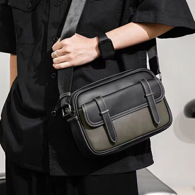 新款男士单肩斜挎小包潮牌复古时尚拼色休闲百搭简约相机邮差包