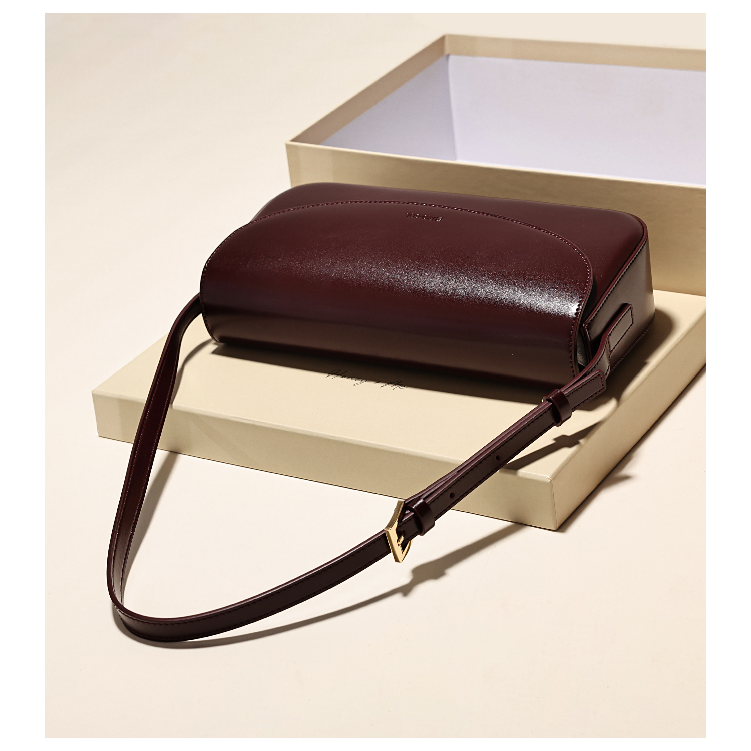 GXFMOD小众设计时尚真皮腋下包女2025新款高级感百搭法棍包斜挎包