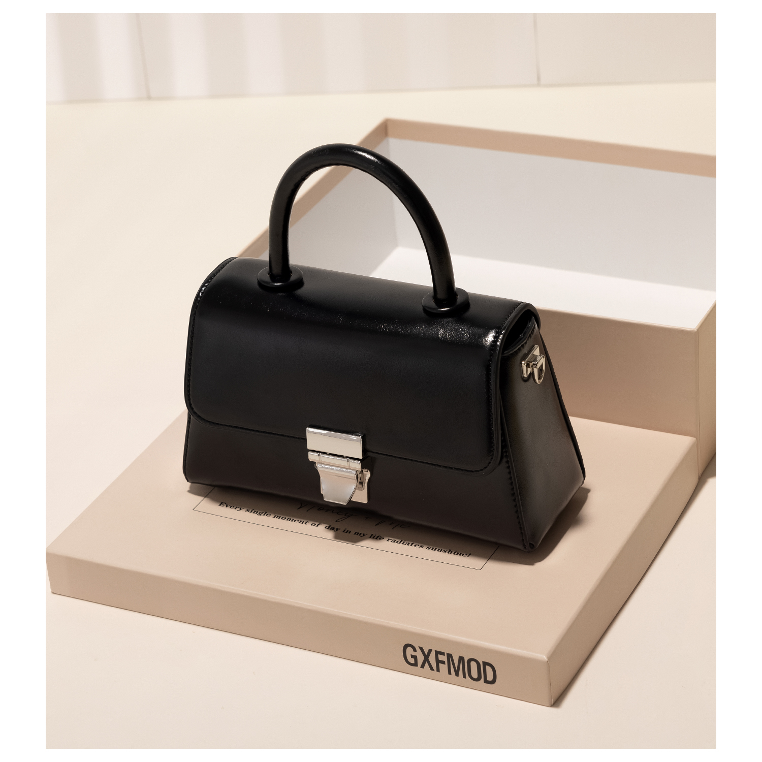 GXFMOD轻奢复古红色手提包包2025秋流行高级感喜庆新娘包斜挎婚包