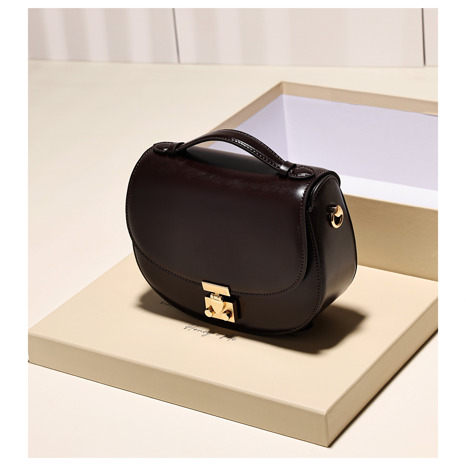 真皮2025秋冬新款休闲简约软把