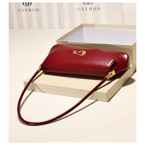 2025新款简约高级感法棍包