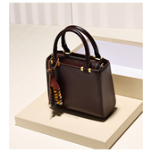 GXFMOD2025秋冬新款 高级感手提小方包女简约挂件百搭单肩包斜挎包