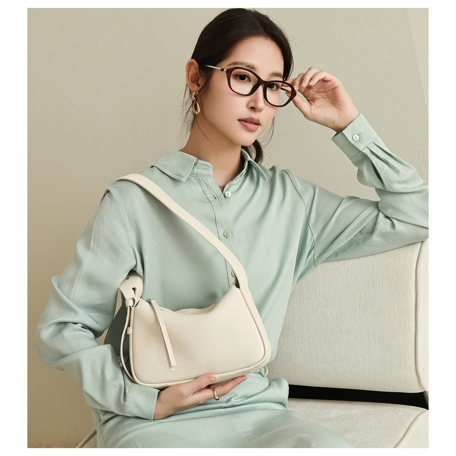 GXFMOD小众轻奢真皮小方包女2026春季新款简约时尚百搭单肩斜挎包