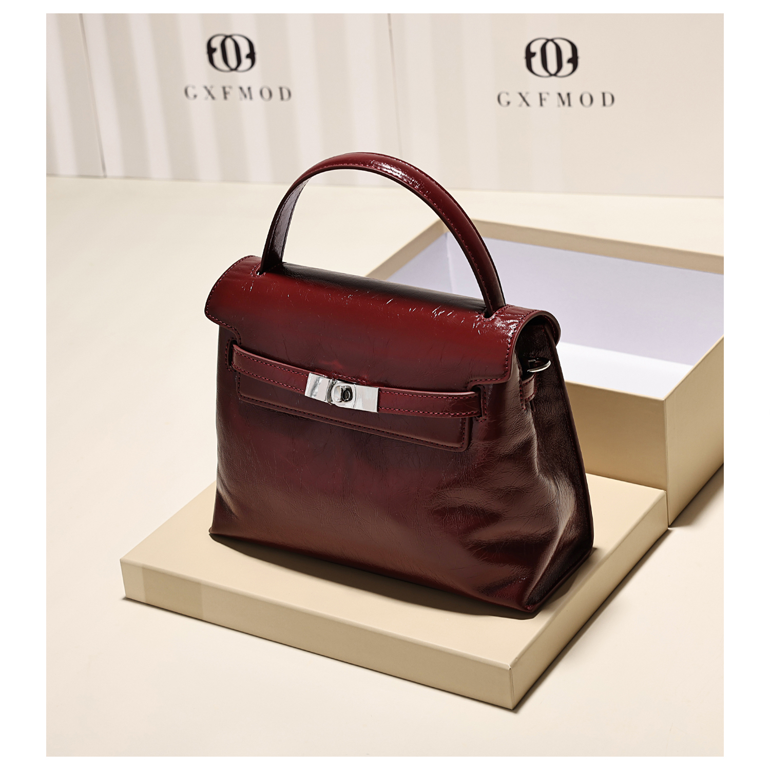 小众设计红色头层油蜡皮小方包女