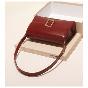 GXFMOD红色婚包女法式牛皮小方包2025新款复古单肩斜挎新娘结婚包