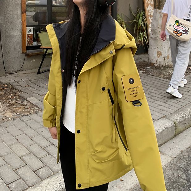 鸭鸭2026情侣款冲锋衣户外登山服