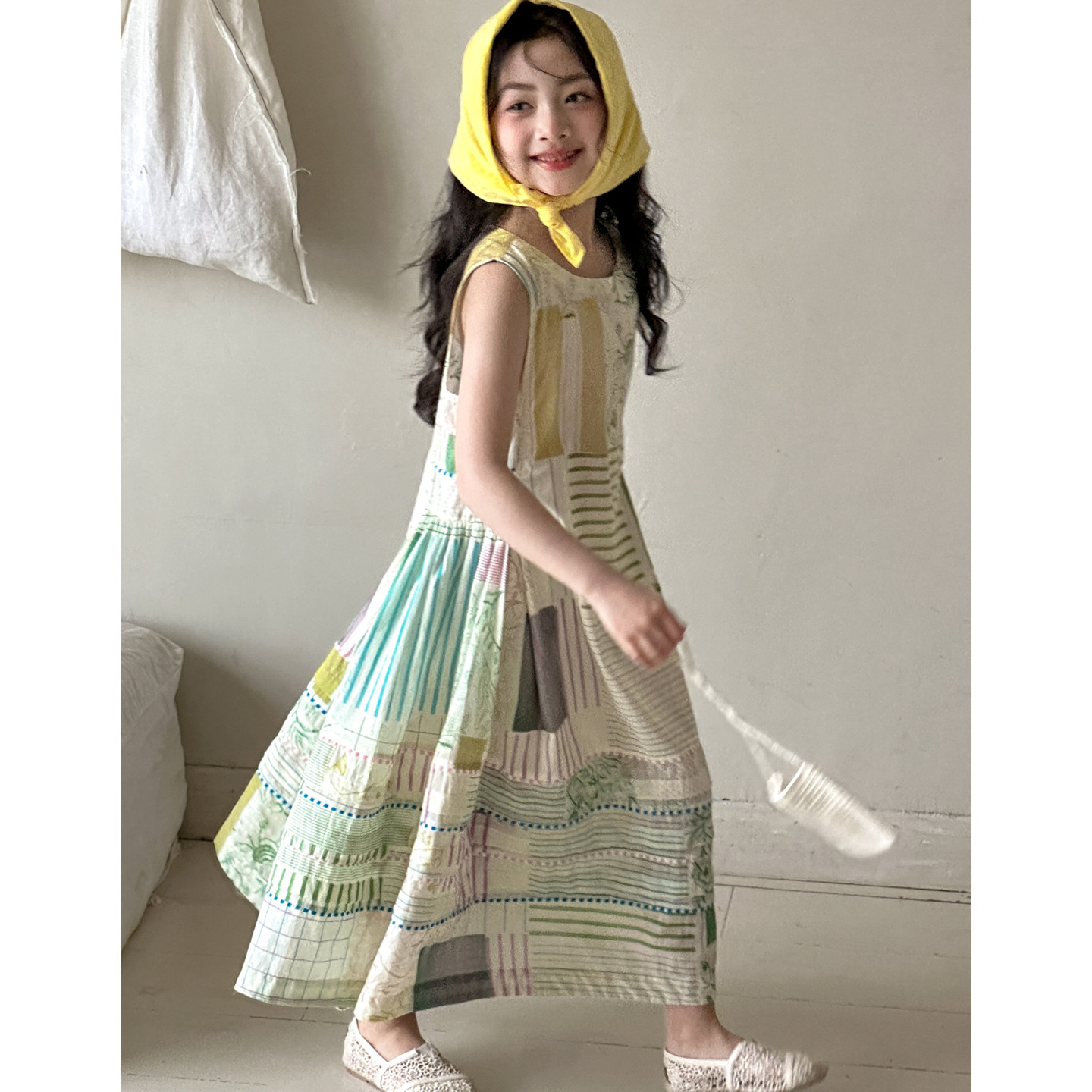 女童棉布背心裙春秋款2026新款韩系女大童春季超好看无袖公主裙子