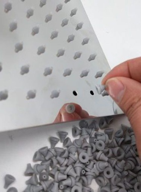 淋浴小号花洒硅胶钉喷头出水蓬头顶喷配件大号灰色硅胶喷水颗粒