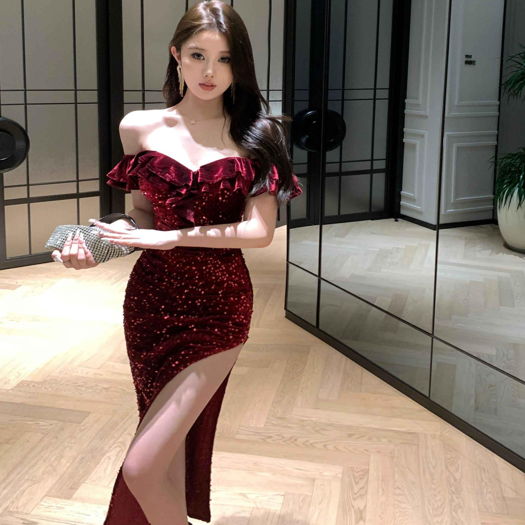 红色高级感轻奢小众晚礼服图片