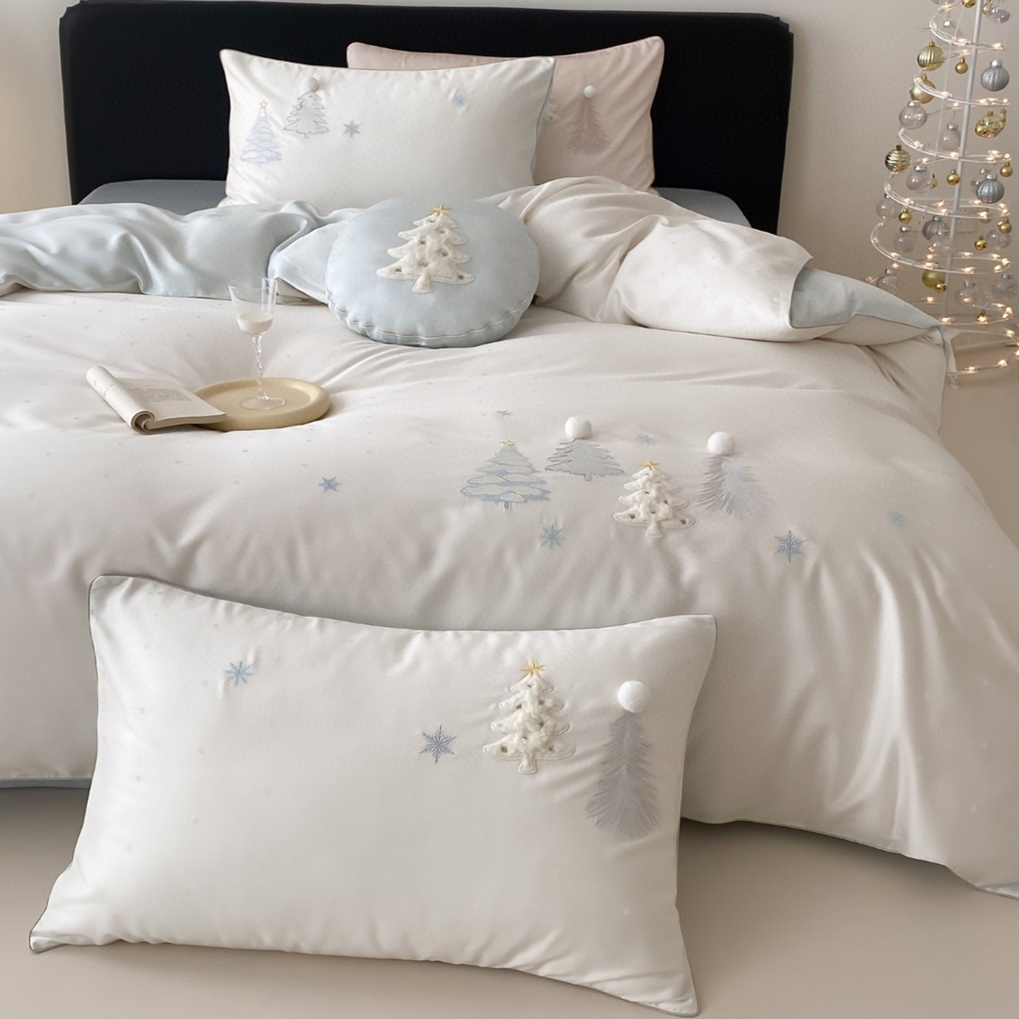 轻奢甜美圣诞树刺绣天丝棉四件套