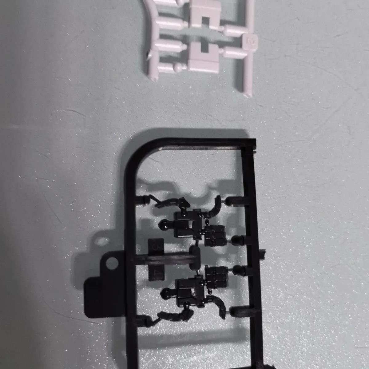 万代模型 RG05 1/144 RG自由 骨架 B3B4 可动手一对 补零件 拼装