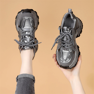 厚底增高老爹鞋女2026新款冬季加绒百搭轻便不累脚运动舒适休闲鞋