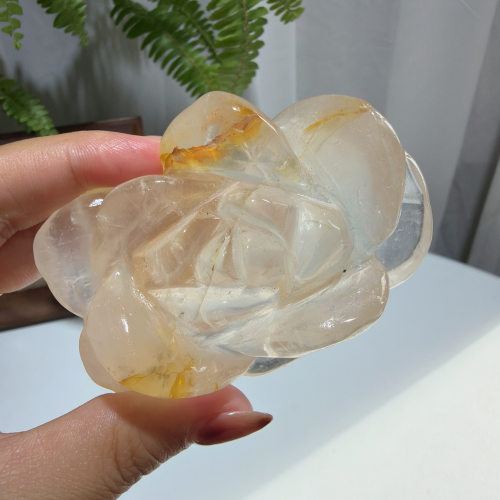 天然黄胶花水晶玫瑰花雕刻件摆件：76*57*31mm，重：166g，101号