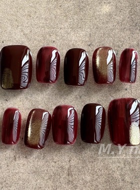 深车厘子红鎏金猫眼新年纯手工穿戴甲晕染琥珀感红色显白春节甲片