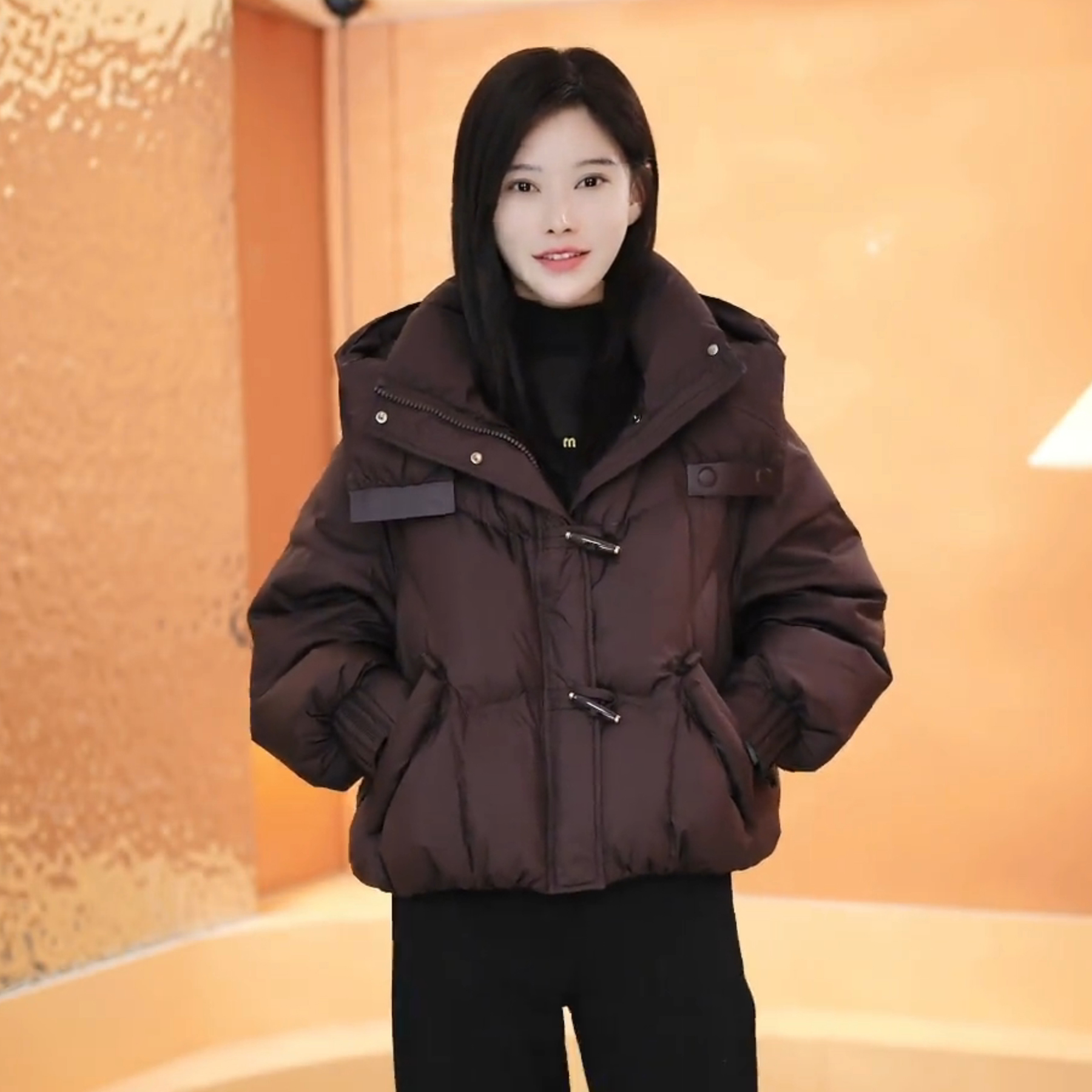 D355冬季女装羽绒服2025新款加厚保暖洋气时尚短款外套