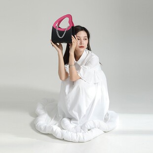 小众设计2024春夏新款浮夸造型正反两面穿宽松显瘦长袖大摆连衣裙