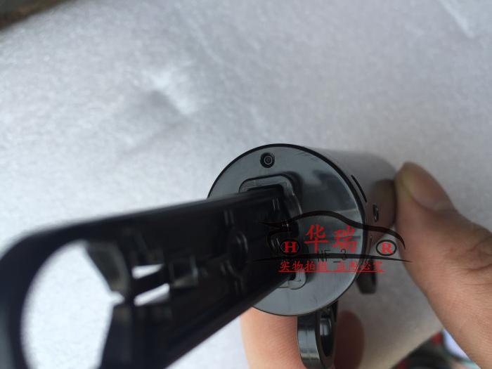 2015款汉兰达 工具箱撑杆 工具箱支架杂物箱固定器阻尼限位器原厂