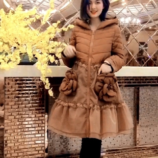 羽绒服中长款新款白鸭绒连帽宽松a字立体花大摆羽绒服女