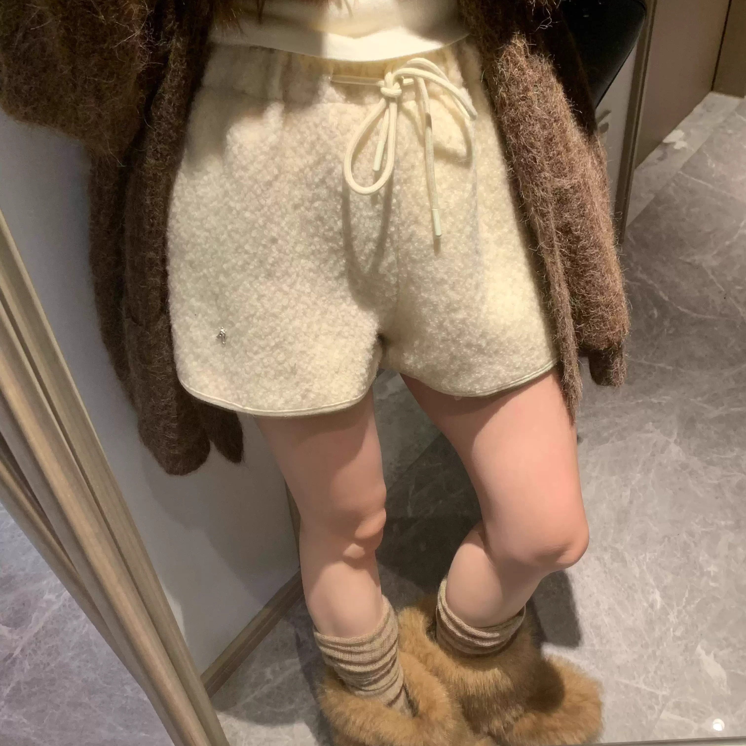 Morden 高级感羊毛双层绒面抽绳短裤2025秋冬新款韩系女时髦穿搭,女装/女士精品,休闲裤,淘宝优惠券,粉丝福利购,淘宝优惠卷