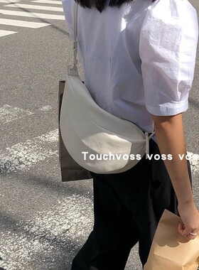 TOUCHVOSS小众月牙软皮斜跨饺子包西瓜包简约百搭ins单肩包