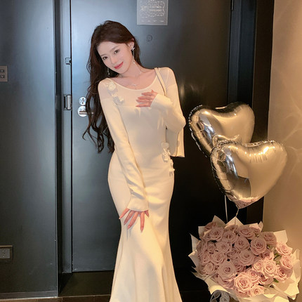 ByYou 秋冬新款气质白色包臀鱼尾裙内搭针织连衣裙长款打底毛衣裙