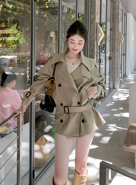 ByYou 秋季新款英伦风卡其色风衣外套女短款双排扣小个子收腰大衣