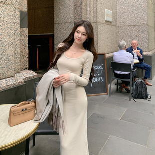 ByYou 冬季气质款灰色方领磨毛长袖内搭连衣裙长款修身加厚打底裙