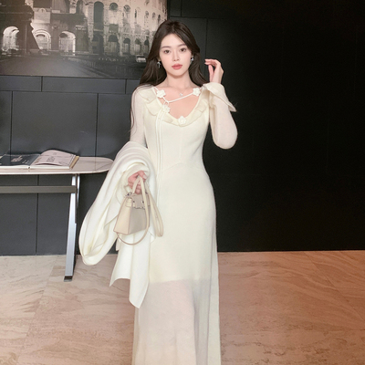 ByYou冬季白色v领马海毛羊毛针织连衣裙长款喇叭袖打底内搭毛衣裙