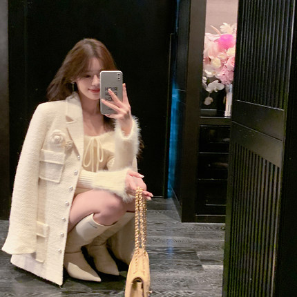 ByYou 冬季新款白色羽绒内胆翻领小香毛呢外套女短款气质呢子大衣