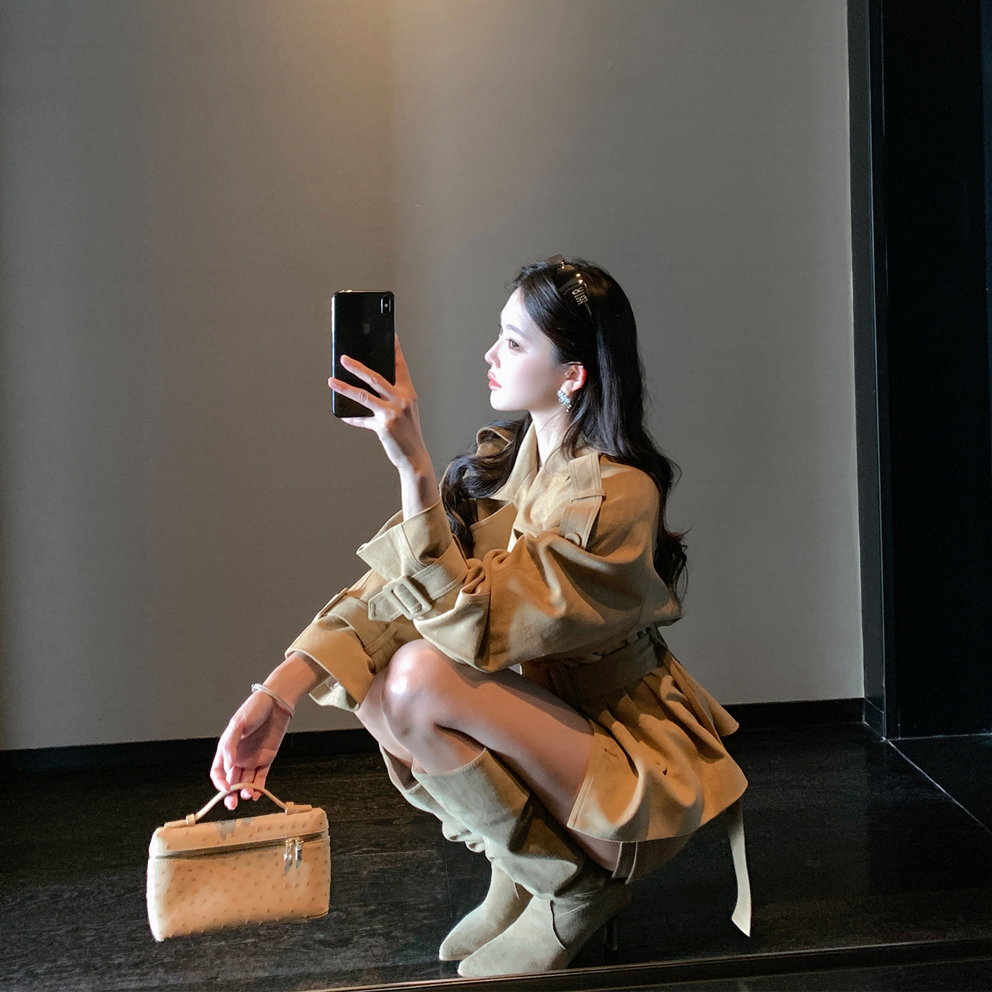 ByYou 秋冬翻领麂皮绒风衣外套女短款加绒环保仿皮草收腰休闲大衣