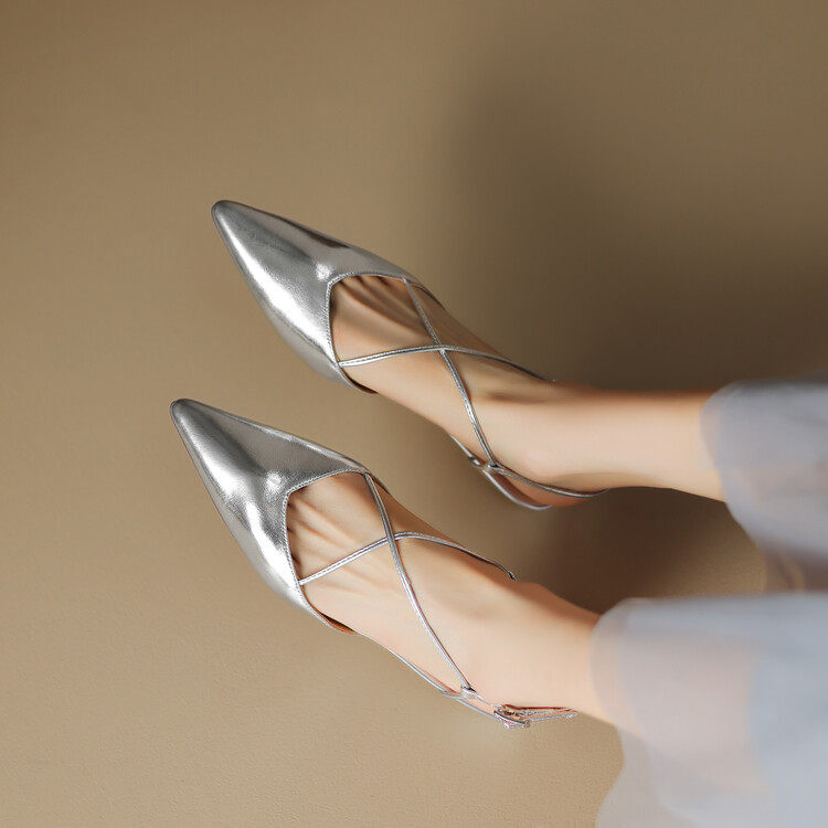 法式高级感交叉绑带包头凉鞋女2024夏季尖头浅口百搭平底鞋