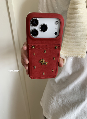 DT play 来财！红色新年金色小马卡包韩国ins博主小众设计适用于iphone17promax/16/15苹果14/13手机壳保护套