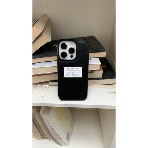 DT play (A LABEL) 极简手缝标签无性别韩国ins风小众博主适用于iphone16promax/15/14苹果13手机壳保护套