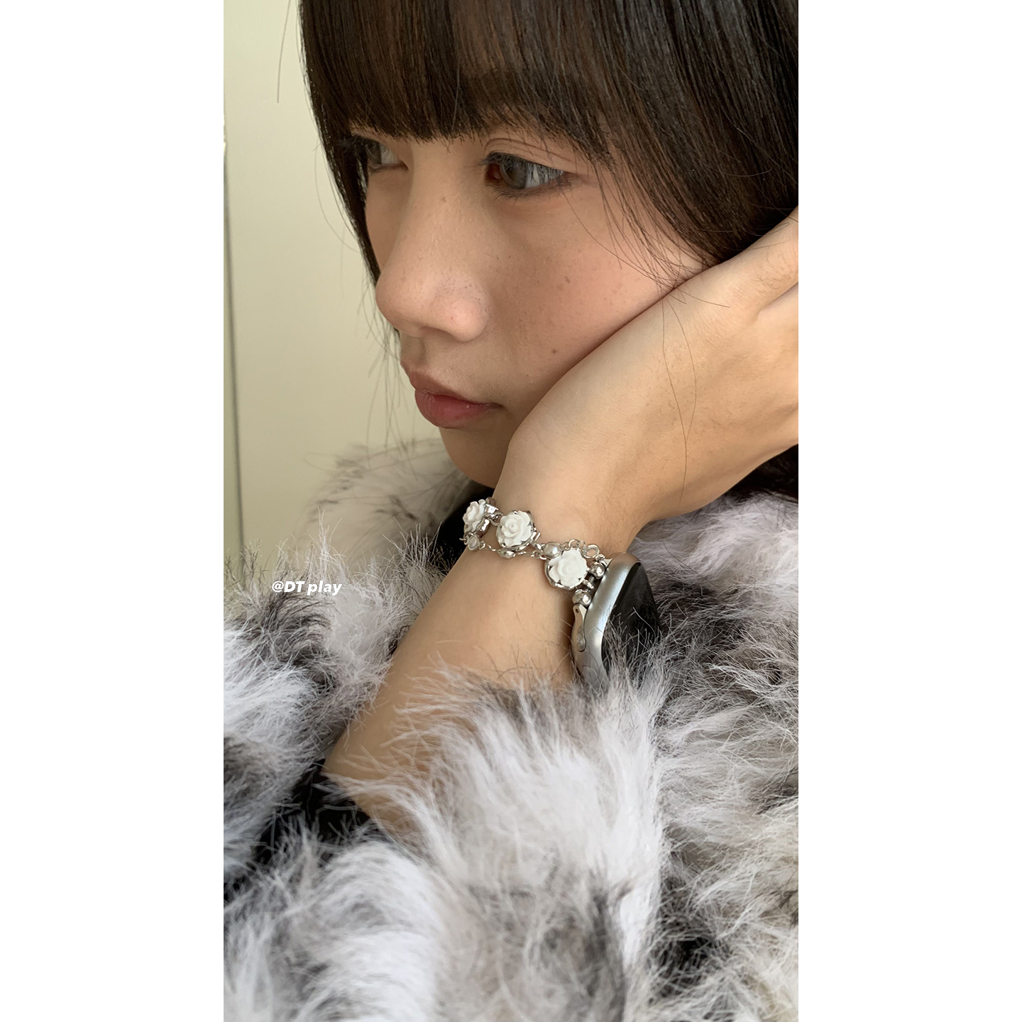 DT play 白色山茶适用于苹果iwatchsS11/S10表带applewatchs9/s8