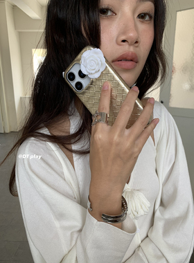 DT play 金色花朵miu系富家千金感少女韩国ins博主小众设计适用iphone17promax/16/16/15苹果14手机壳保护套