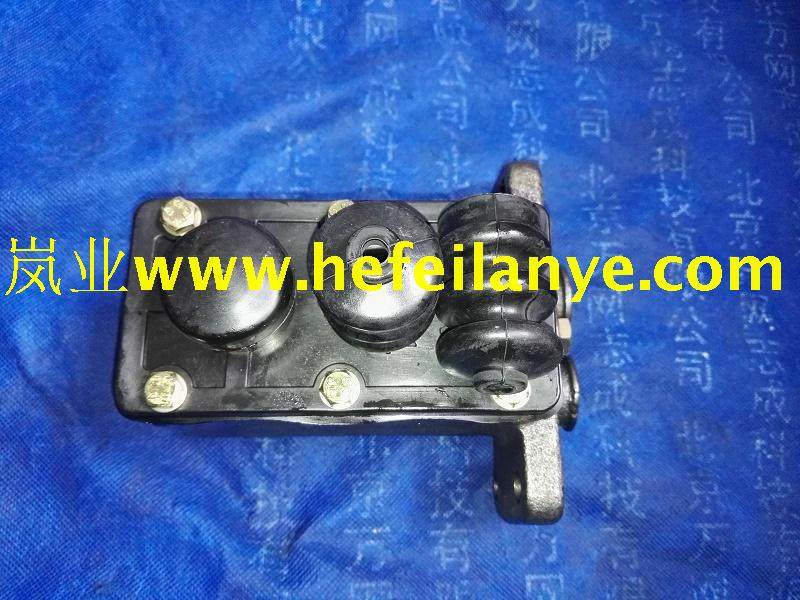 叉车刹车总泵离合制动双腔老式3t合肥c3双推杆合力杭州配件